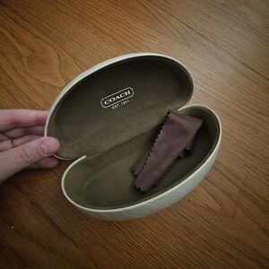 Coach White Sunglasses Case With Cloth